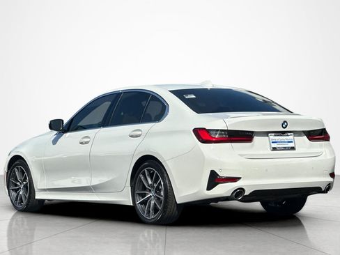 Used 2021 BMW 330i Sedan w/ Premium Package RWD image 3