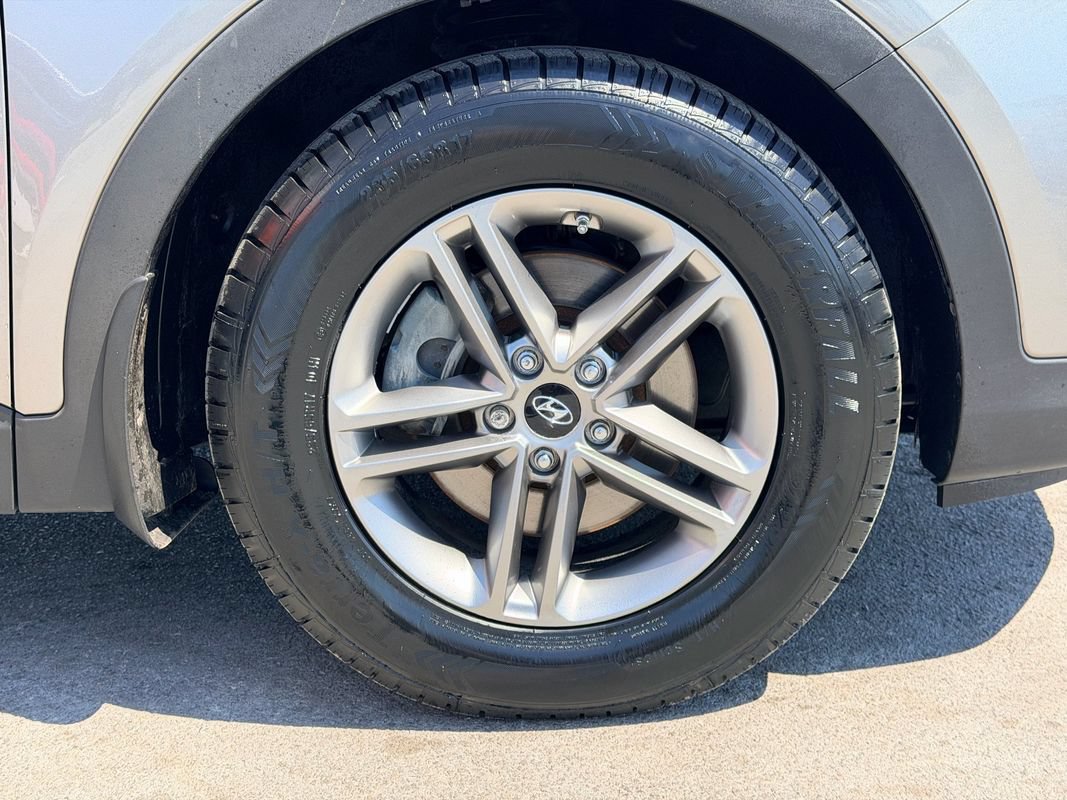 Used 2018 Hyundai Santa Fe Sport w/ 2.4L Value Package 02 FWD image 27