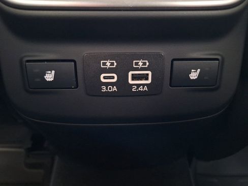 Certified 2025 Subaru Outback Limited w/ Popular Package #2 image 19