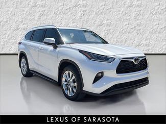 Used 2024 Toyota Highlander Limited video 1