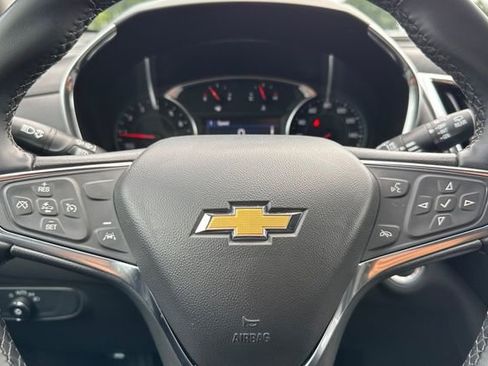 Used 2024 Chevrolet Equinox LT AWD/4WD image 36