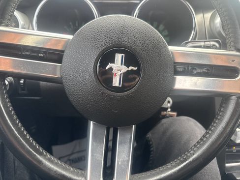Used 2006 Ford Mustang GT image 18