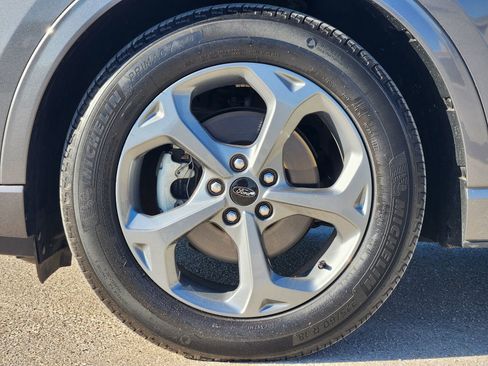 Used 2023 Ford Escape ST-Line w/ Tech Pack #1 image 11