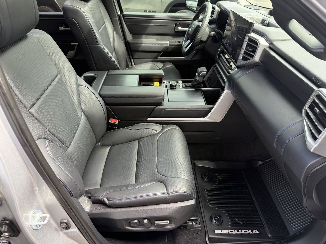 Used 2023 Toyota Sequoia Platinum AWD/4WD image 12