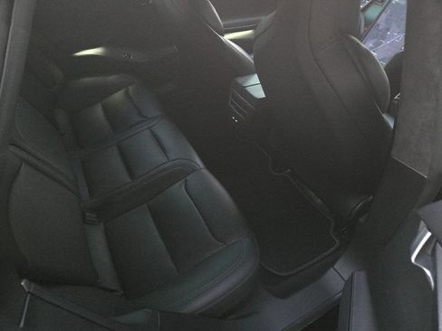 Used 2019 Tesla Model S Performance image 23