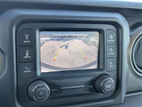 Used 2020 Jeep Wrangler Sport S image 20