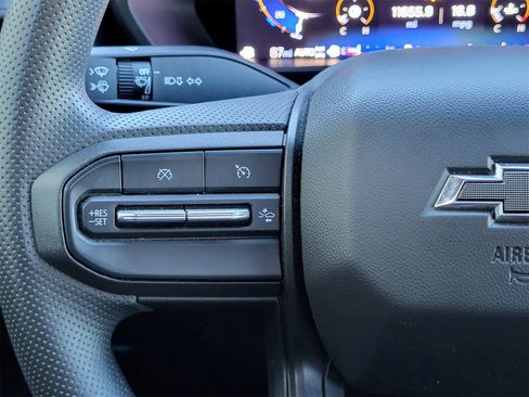 Used 2024 Chevrolet Colorado Trail Boss w/ Technology Package image 25