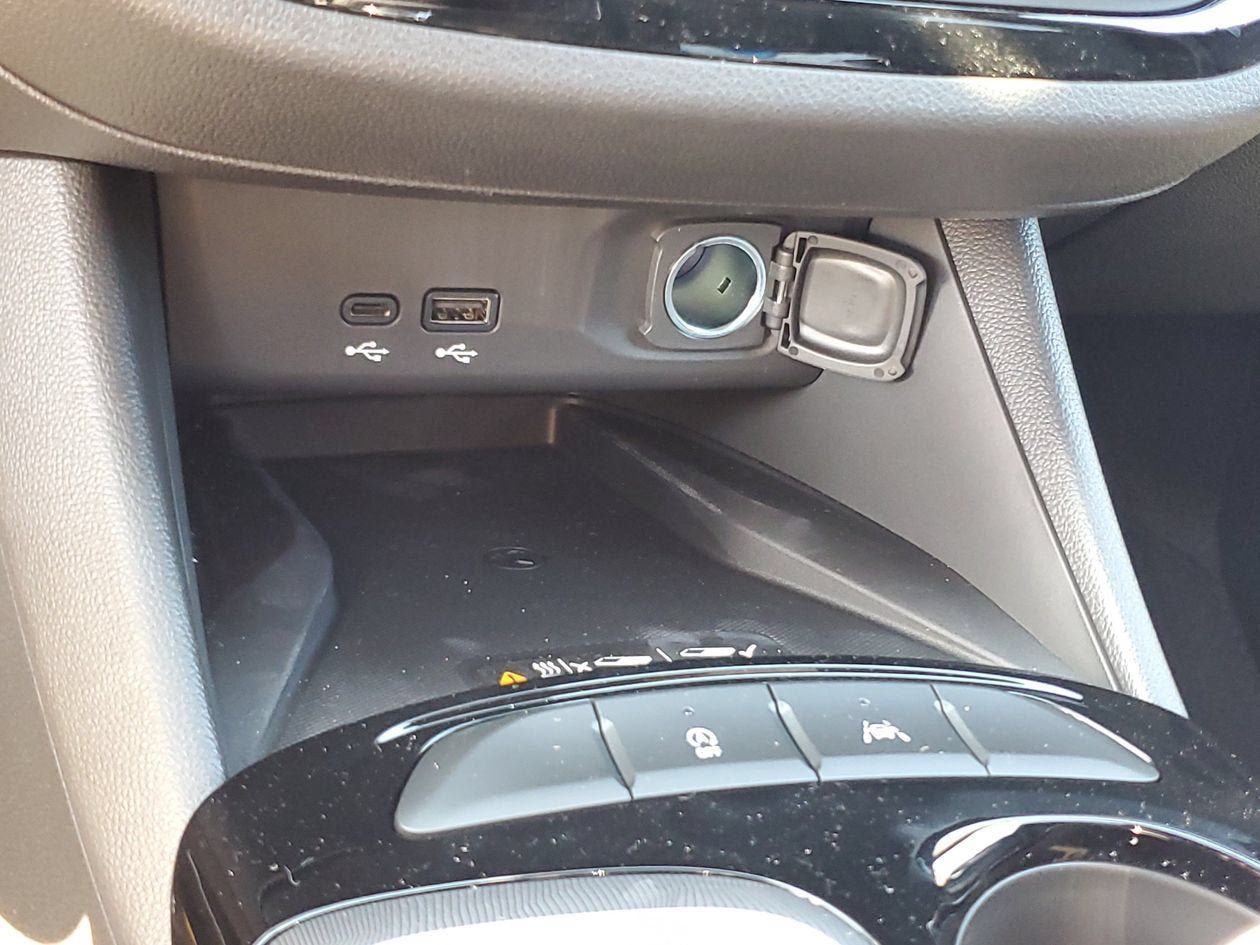 New 2026 Buick Envista Sport Touring w/ Convenience II Package FWD image 23