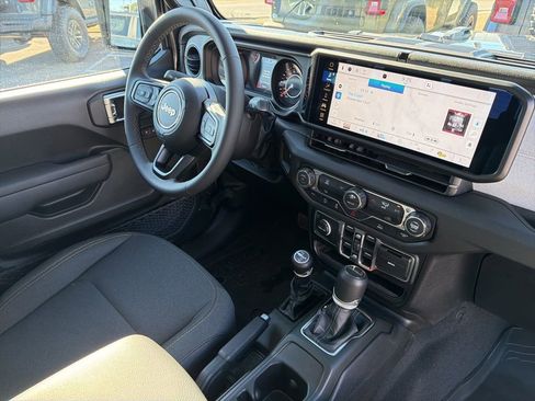 New 2026 Jeep Gladiator Sport AWD/4WD image 24