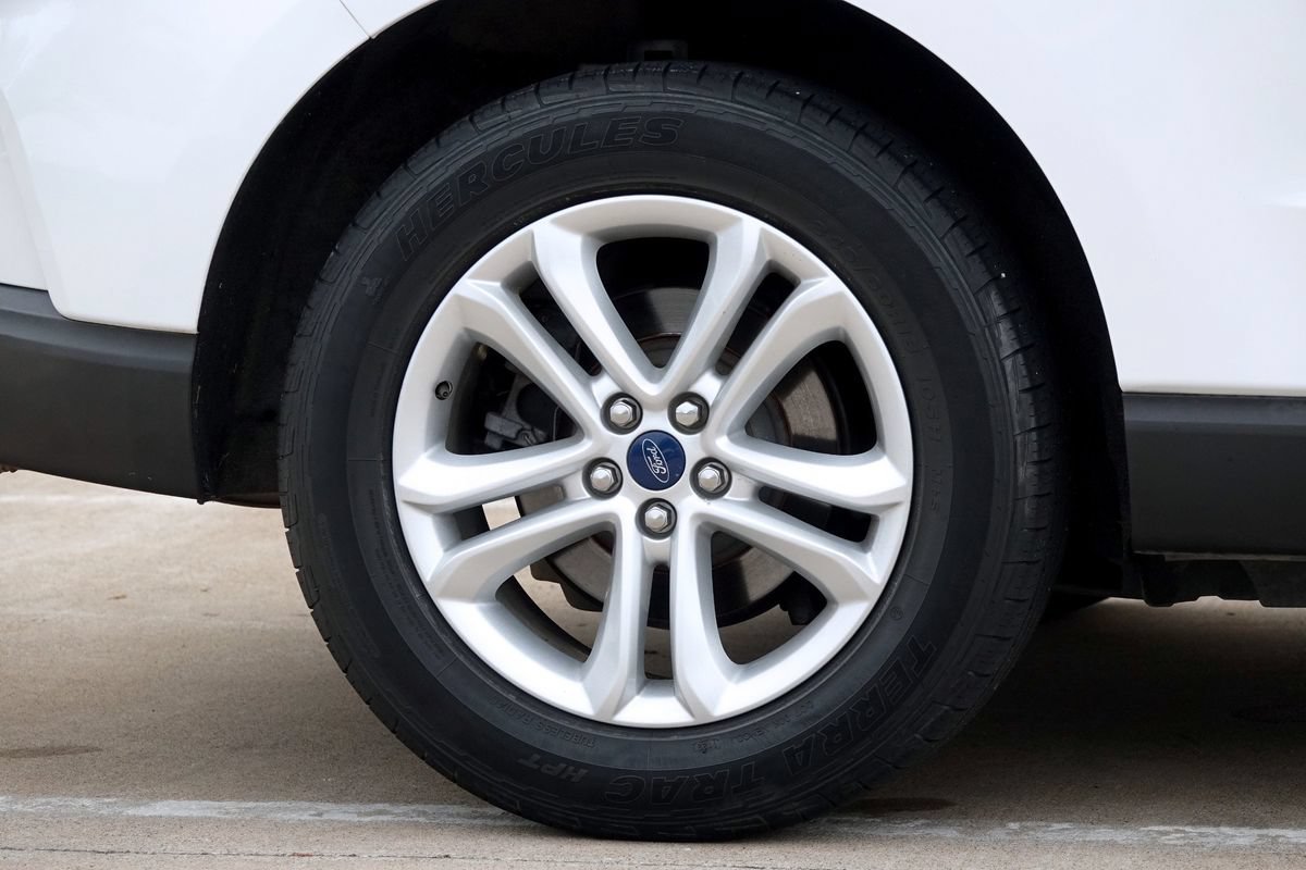 Used 2020 Ford Edge SEL w/ Convenience Package AWD/4WD image 29