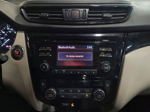 Used 2018 Nissan Rogue Sport SV image 25