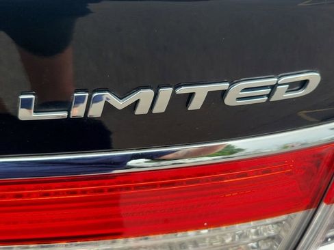 Used 2016 Hyundai Azera Limited FWD image 9