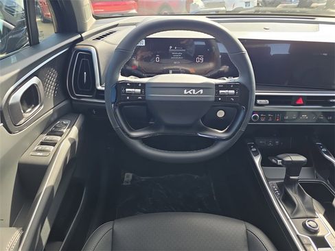 New 2026 Kia Sorento S image 13