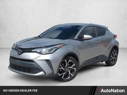 Used 2020 Toyota C-HR XLE FWD image 1