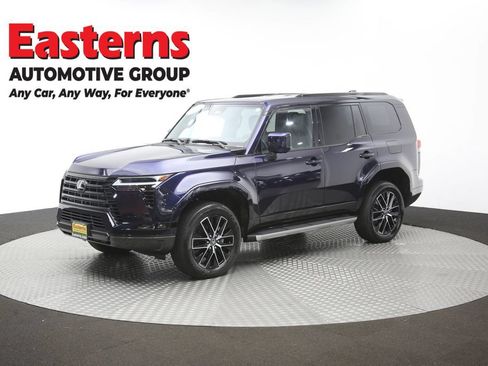 Used 2025 Lexus GX 550 w/ Accessory Package (2T) AWD/4WD image 60