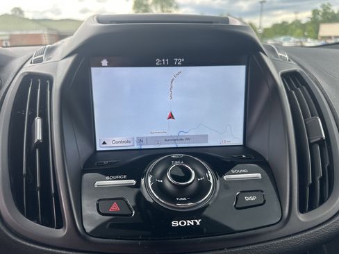 Used 2017 Ford Escape Titanium AWD/4WD image 17