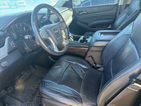 Used 2017 GMC Yukon SLT image 5