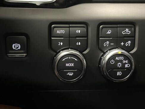 Used 2024 GMC Sierra 1500 Denali Ultimate image 25