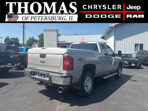 Used 2009 Chevrolet Silverado 2500 LTZ w/ Safety Package AWD/4WD image 7