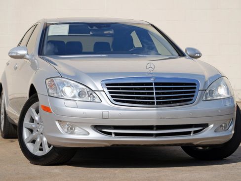 Used 2007 Mercedes-Benz S 550 image 2