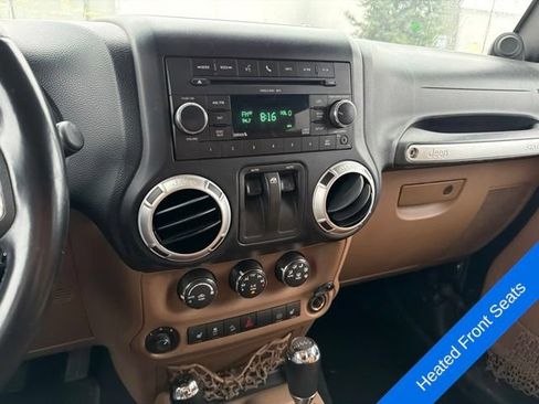 Used 2011 Jeep Wrangler Sahara w/ Connectivity Group AWD/4WD image 13