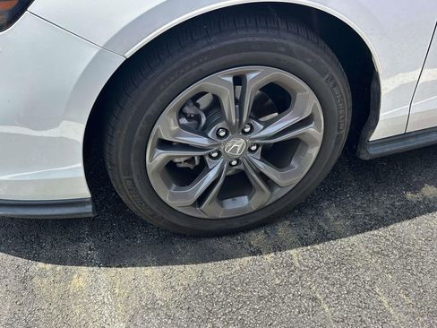 Used 2023 Honda Accord EX image 4