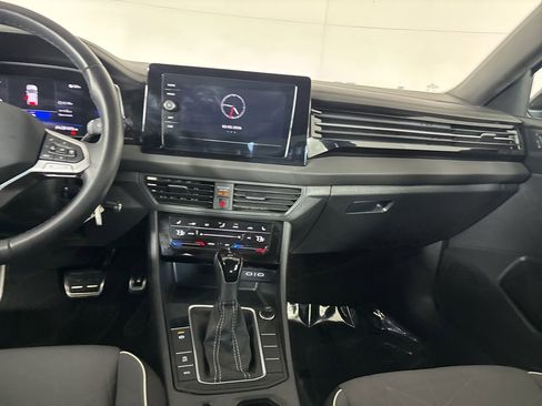 Used 2025 Volkswagen Jetta Sport image 21