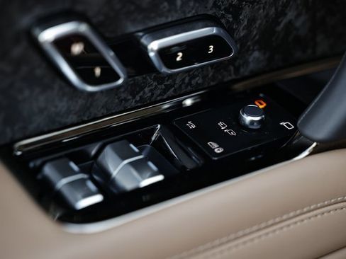 New 2025 Land Rover Range Rover Sport SE image 23