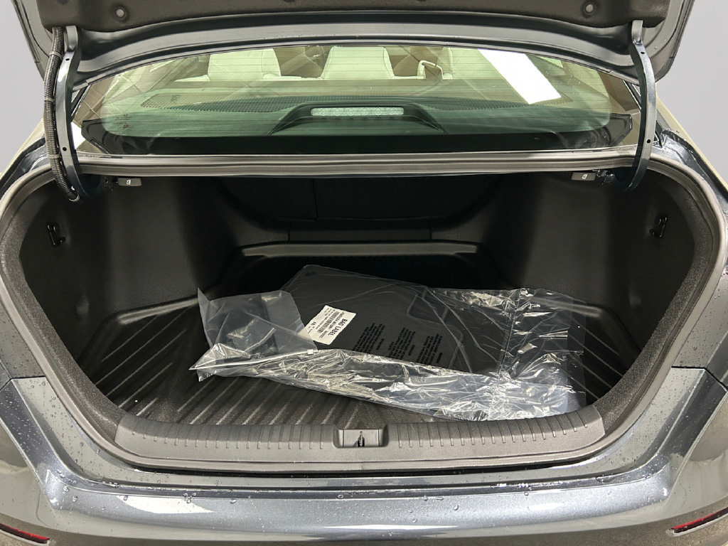Used 2026 Honda Accord SE image 25