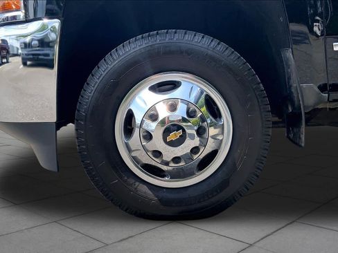 Used 2015 Chevrolet Silverado 3500 LTZ AWD/4WD image 10