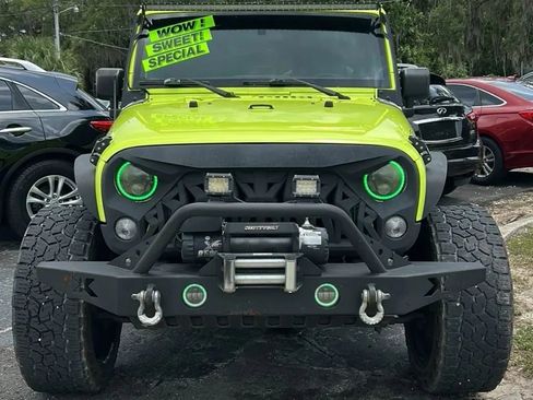 Used 2016 Jeep Wrangler Unlimited Sport w/ Connectivity Group AWD/4WD image 2