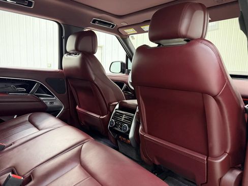 Used 2023 Land Rover Range Rover SE AWD/4WD image 20