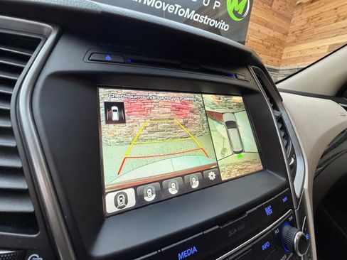 Used 2017 Hyundai Santa Fe Sport image 23