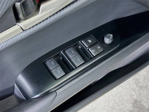 Used 2025 Toyota Camry SE image 20