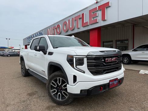 Used 2024 GMC Sierra 1500 AT4 w/ Technology Package AWD/4WD image 1