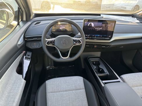 New 2025 Volkswagen ID.4 Pro image 9