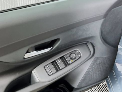 New 2026 Nissan Sentra SV w/ SV Convenience Package FWD image 15