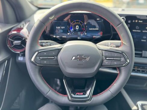 New 2026 Chevrolet Equinox RS w/ Convenience Package III AWD/4WD image 26