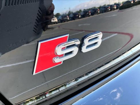 Used 2020 Audi S8 L AWD/4WD image 33