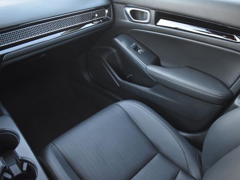 Used 2024 Honda Civic Touring image 20