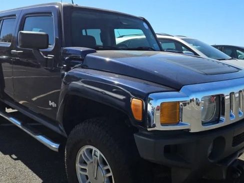 Used 2007 HUMMER H3 AWD/4WD image 1