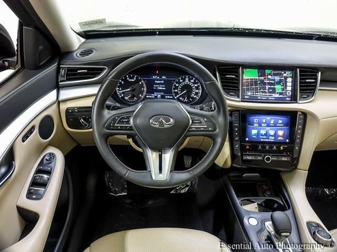 Used 2019 INFINITI QX50 Essential w/ Premium Heat Package image 2