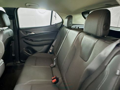 Used 2025 Buick Encore GX Preferred image 26