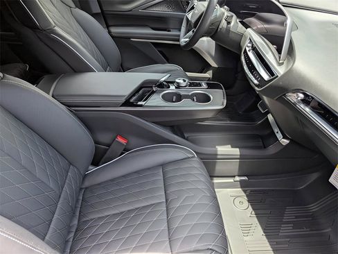 New 2026 Cadillac Lyriq V w/ LPO, Floor Liner Package image 18
