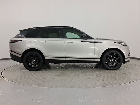Used 2020 Land Rover Range Rover Velar R-Dynamic S image 8