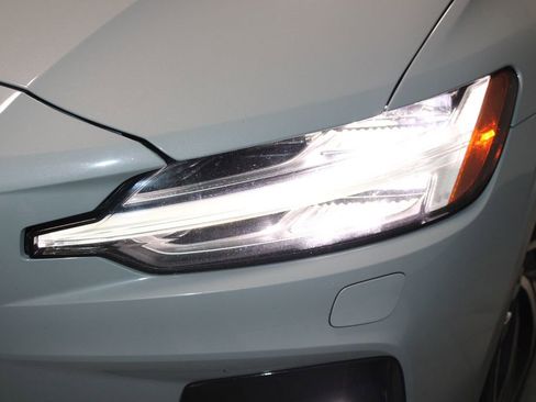 Used 2024 Volvo S60 B5 Core FWD image 55