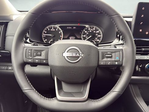 New 2026 Nissan Pathfinder SV image 13