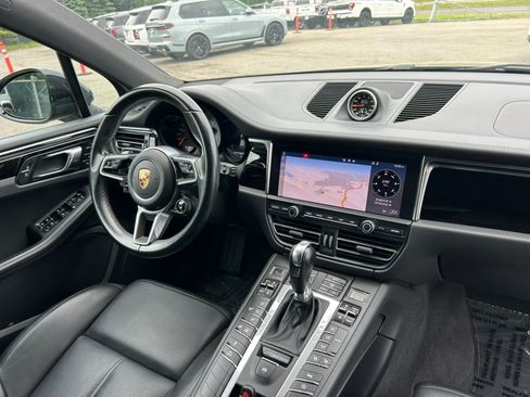 Used 2020 Porsche Macan S AWD/4WD image 24