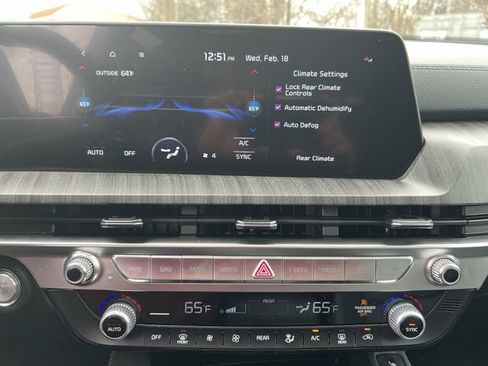 Certified 2025 Kia Telluride EX image 19