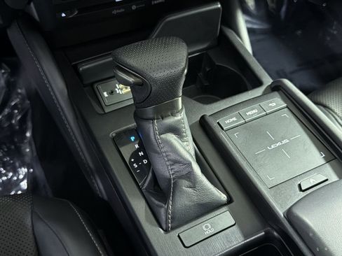Used 2019 Lexus ES 350 F Sport w/ Accessory Package 2 FWD image 23